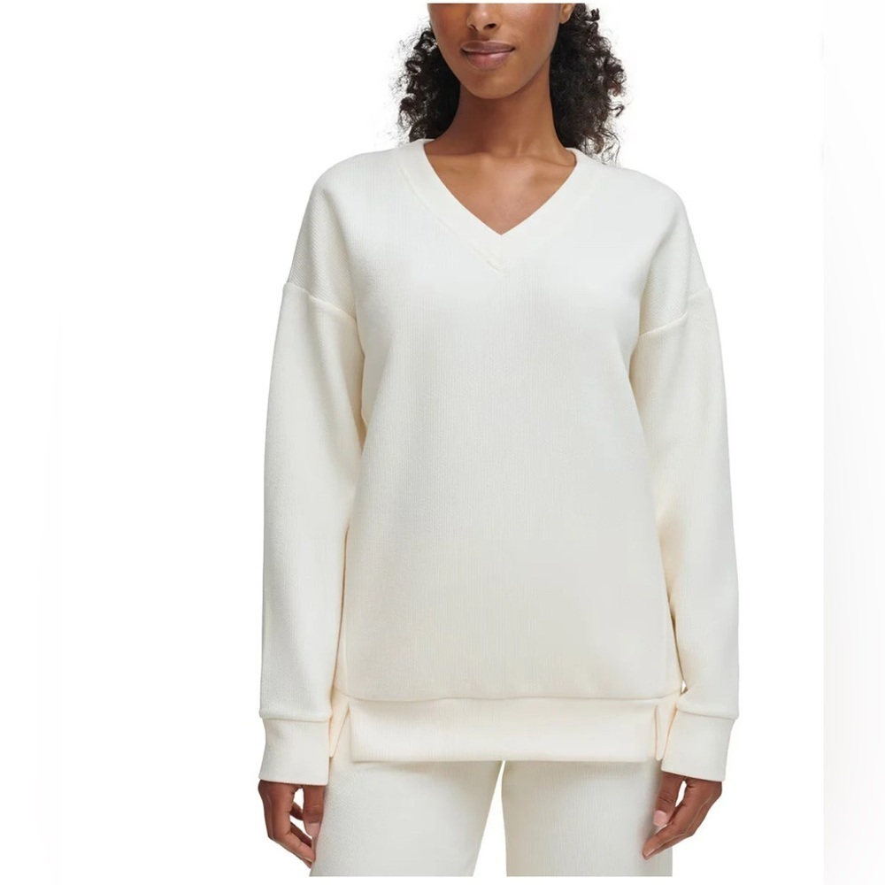 NWT Marc New York Women's Cozy Ribbed V Neck Long Sleeves Pullover Top